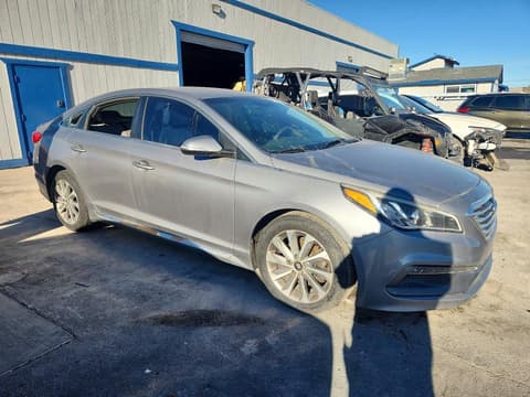 2016 Hyundai Sonata, VIN 5NPE34AF3GH263264. Фото 4 з 6 з аукціону Copart. Каталог авто зі США OpenDataCar.