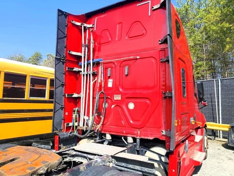 2019 Freightliner Cascadia 126, VIN 3AKJHHDR5KSJX1071. Фото 6 з 6 з аукціону Copart. Каталог авто зі США OpenDataCar.