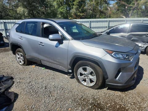 2019 Toyota RAV4, VIN JTMW1RFV5KD015667. Фото 4 з 6 з аукціону Copart. Каталог авто зі США OpenDataCar.
