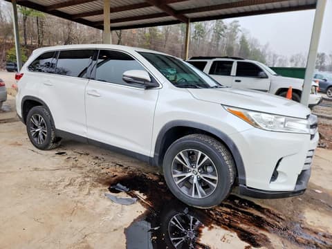 2019 Toyota Highlander, VIN 5TDZARFH9KS056959. Фото 4 з 6 з аукціону Copart. Каталог авто зі США OpenDataCar.