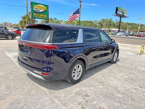 2023 Kia Carnival, VIN KNDNB4H37P6215209. Фото 4 з 6 з аукціону Copart. Каталог авто зі США OpenDataCar.