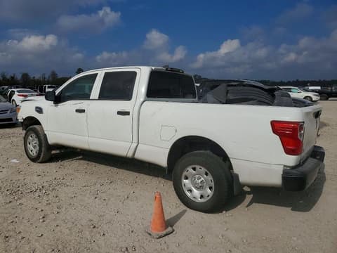 2022 Nissan Titan, VIN 1N6AA1FA9NN106736. Фото 2 з 6 з аукціону Copart. Каталог авто зі США OpenDataCar.