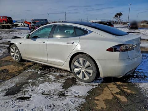 2021 Tesla Model S, VIN 5YJSA1E2XMF422838. Фото 2 из 6 с аукциона Copart. Каталог авто из США OpenDataCar.