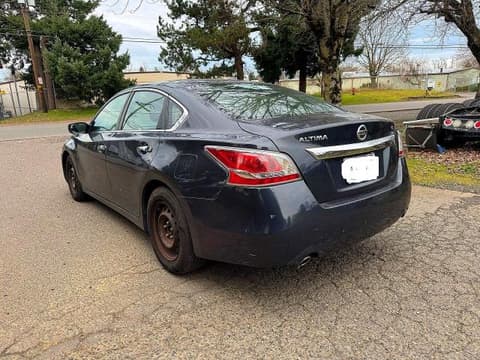 2015 Nissan Altima, VIN 1N4AL3AP7FN888661. Фото 3 з 6 з аукціону Copart. Каталог авто зі США OpenDataCar.