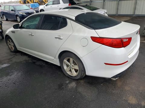 2015 Kia Optima, VIN KNAGM4A76F5557199. Фото 2 з 6 з аукціону Copart. Каталог авто зі США OpenDataCar.