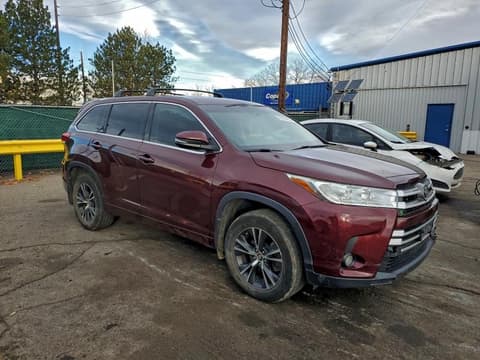 2018 Toyota Highlander, VIN 5TDBZRFH5JS901394. Zdjęcie 4 z 6 z aukcji Copart. Katalog aut z USA OpenDataCar.