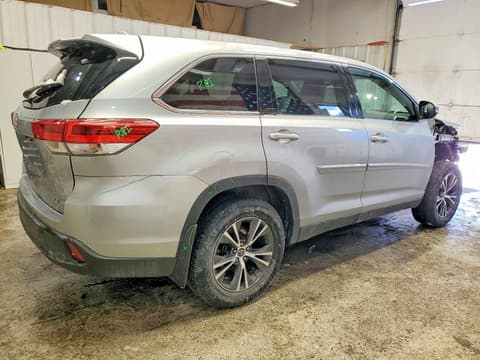 2019 Toyota Highlander, VIN 5TDBZRFH2KS987958. Фото 3 з 6 з аукціону Copart. Каталог авто зі США OpenDataCar.
