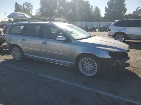 2010 Volvo V70, VIN YV1960BW4A1120753. Фото 4 из 6 с аукциона Copart. Каталог авто из США OpenDataCar.