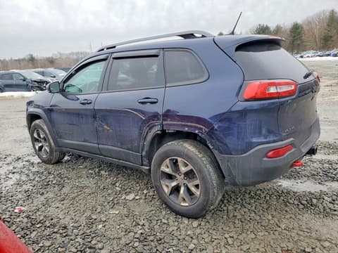 2015 Jeep Cherokee, VIN 1C4PJMBS1FW792117. Фото 2 з 6 з аукціону Copart. Каталог авто зі США OpenDataCar.