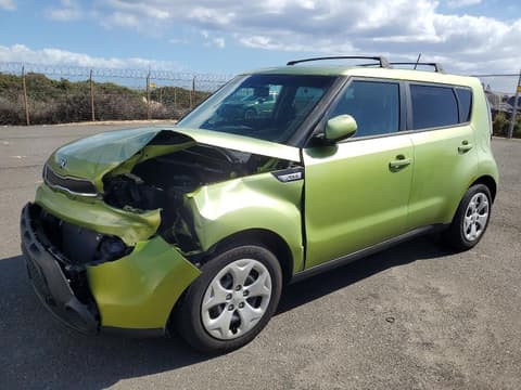 2015 Kia Soul, VIN KNDJN2A24F7813133. Фото 1 з 6 з аукціону Copart. Каталог авто зі США OpenDataCar.