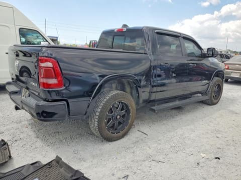 2021 Ram 1500, VIN 1C6SRFJT8MN791839. Фото 3 з 6 з аукціону Copart. Каталог авто зі США OpenDataCar.