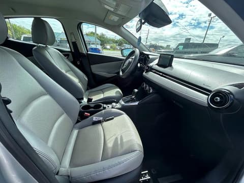 2019 Toyota Yaris, VIN 3MYDLBYV8KY509896. Фото 5 з 6 з аукціону Copart. Каталог авто зі США OpenDataCar.