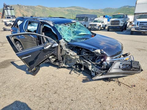 2022 Chevrolet Traverse, VIN 1GNEVKKW0NJ154964. Фото 4 из 6 с аукциона Copart. Каталог авто из США OpenDataCar.