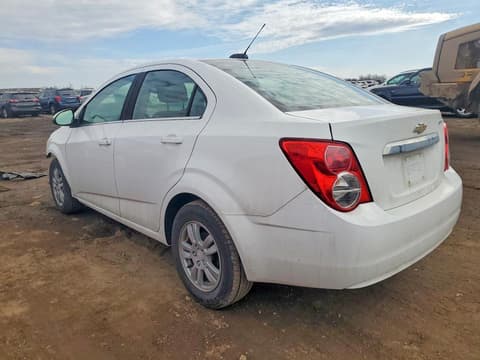 2016 Chevrolet Sonic, VIN 1G1JC5SH5G4116642. Фото 2 из 6 с аукциона Copart. Каталог авто из США OpenDataCar.