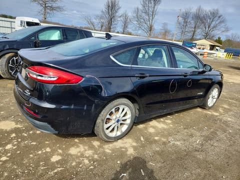 2019 Ford Fusion, VIN 3FA6P0LU5KR157343. Zdjęcie 3 z 6 z aukcji Copart. Katalog aut z USA OpenDataCar.