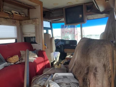 2000 Ford F-550 Super Duty, VIN 1FCNF53S1Y0A08151. Фото 5 из 6 с аукциона Copart. Каталог авто из США OpenDataCar.