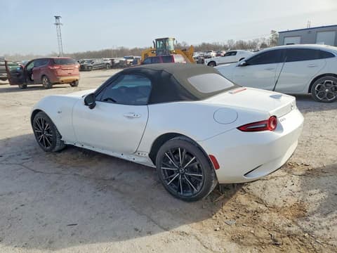 2025 Mazda MX-5 Miata, VIN JM1NDAD70S0654281. Фото 2 з 6 з аукціону Copart. Каталог авто зі США OpenDataCar.