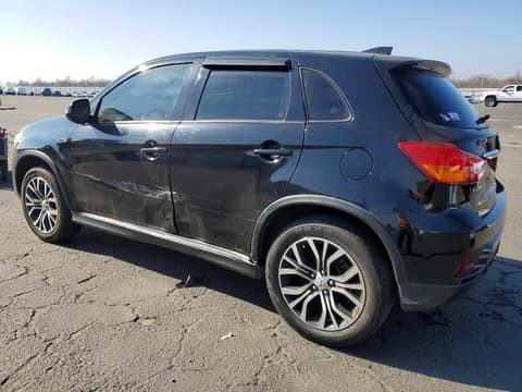 2018 Mitsubishi Outlander Sport, VIN JA4AR3AW1JU025556. Фото 2 з 6 з аукціону Copart. Каталог авто зі США OpenDataCar.