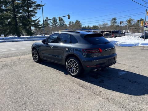 2017 Porsche Macan, VIN WP1AB2A58HLB10081. Фото 3 из 6 с аукциона Copart. Каталог авто из США OpenDataCar.