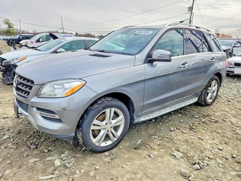 2015 Mercedes-benz ML-Class, VIN 4JGDA0EBXFA519323. Фото 2 з 6 з аукціону Copart. Каталог авто зі США OpenDataCar.
