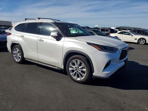 2022 Toyota Highlander, VIN 5TDDZRBH9NS572316. Фото 4 з 6 з аукціону Copart. Каталог авто зі США OpenDataCar.