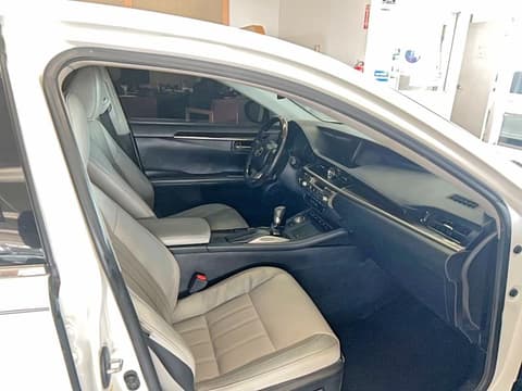 2018 Lexus ES 350, VIN 58ABK1GG8JU108814. Фото 5 з 6 з аукціону Copart. Каталог авто зі США OpenDataCar.