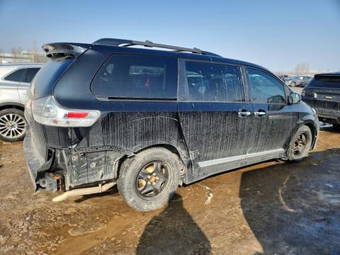 2017 Toyota Sienna, VIN 5TDXZ3DC8HS793163. Фото 3 з 6 з аукціону Copart. Каталог авто зі США OpenDataCar.