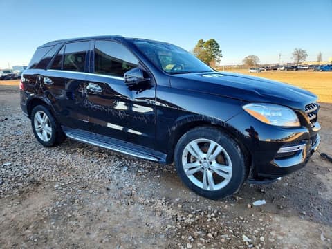 2015 Mercedes-benz ML-Class, VIN 4JGDA5HB1FA607962. Фото 4 з 6 з аукціону Copart. Каталог авто зі США OpenDataCar.