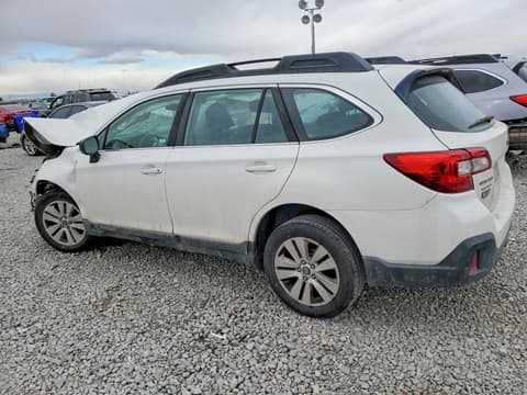 2018 Subaru Outback, VIN 4S4BSAAC4J3228919. Photo 2 of 6 from Copart auction. OpenDataCar US salvage catalog.