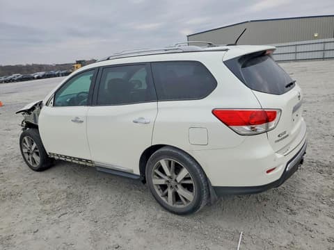 2015 Nissan Pathfinder, VIN 5N1AR2MN5FC700871. Фото 2 з 6 з аукціону Copart. Каталог авто зі США OpenDataCar.