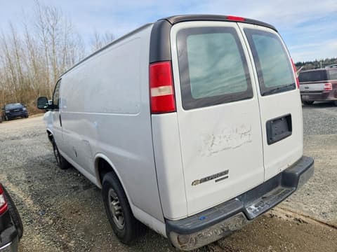 2014 Chevrolet Express G3500, VIN 1GCZGTCAXE1142317. Zdjęcie 2 z 6 z aukcji Copart. Katalog aut z USA OpenDataCar.