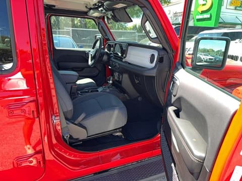 2025 Jeep Wrangler, VIN 1C4RJXP69SW583935. Фото 5 з 6 з аукціону Copart. Каталог авто зі США OpenDataCar.