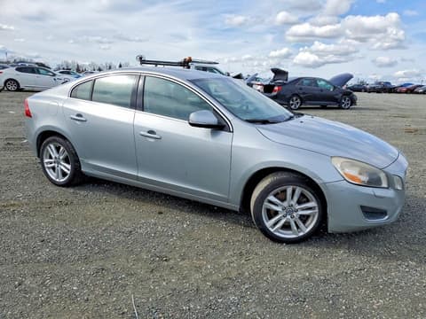2013 Volvo S60, VIN YV1612FS3D1220500. Zdjęcie 4 z 6 z aukcji Copart. Katalog aut z USA OpenDataCar.
