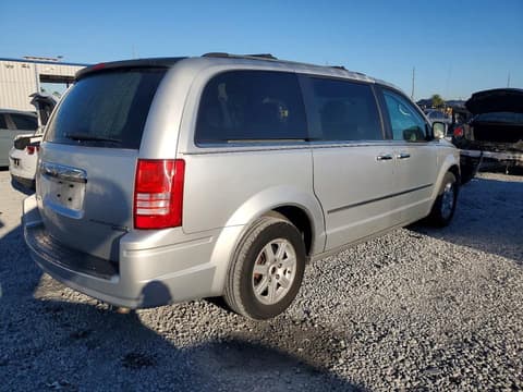 2010 Chrysler Town & Country, VIN 2A4RR5D11AR200769. Фото 3 з 6 з аукціону Copart. Каталог авто зі США OpenDataCar.
