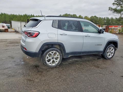 2025 Jeep Compass, VIN 3C4NJDBN5ST569659. Фото 3 з 6 з аукціону Copart. Каталог авто зі США OpenDataCar.