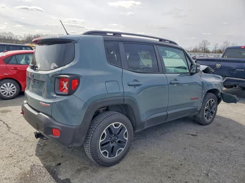 2016 Jeep Renegade, VIN ZACCJBCT5GPC87884. Фото 3 из 6 с аукциона Copart. Каталог авто из США OpenDataCar.