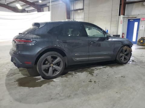 2023 Porsche Macan, VIN WP1AA2A58PLB06498. Фото 3 з 6 з аукціону Copart. Каталог авто зі США OpenDataCar.