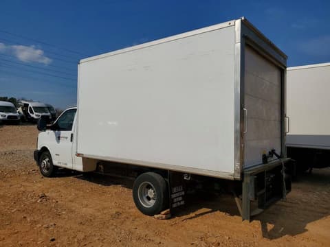 2017 Chevrolet Express G4500, VIN 1HA6GUCG0HN003917. Фото 2 з 6 з аукціону Copart. Каталог авто зі США OpenDataCar.