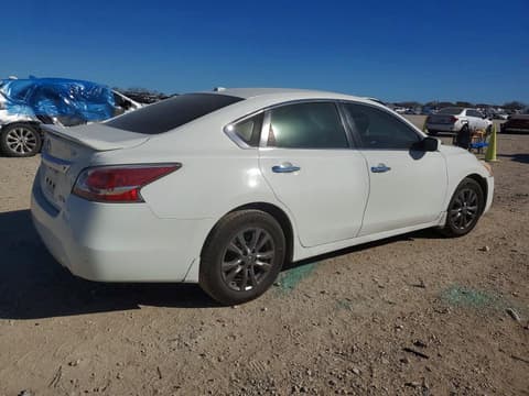 2015 Nissan Altima, VIN 1N4AL3AP5FN908826. Zdjęcie 3 z 6 z aukcji Copart. Katalog aut z USA OpenDataCar.