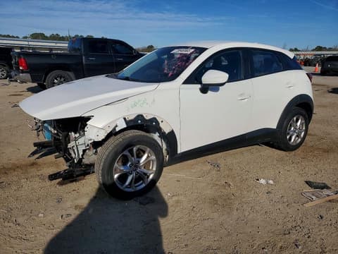 2016 Mazda CX-3, VIN JM1DKFB71G0140402. Фото 1 з 6 з аукціону Copart. Каталог авто зі США OpenDataCar.
