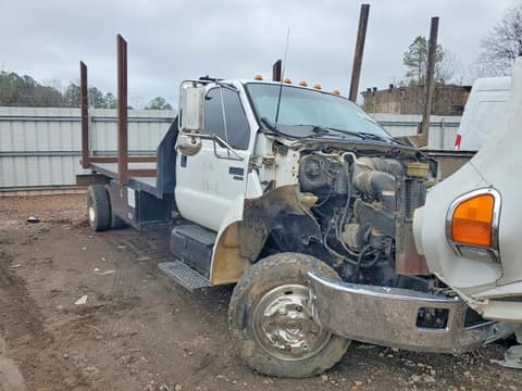 2006 Ford F-650, VIN 3FRNF65Z46V240377. Фото 1 из 6 с аукциона Copart. Каталог авто из США OpenDataCar.