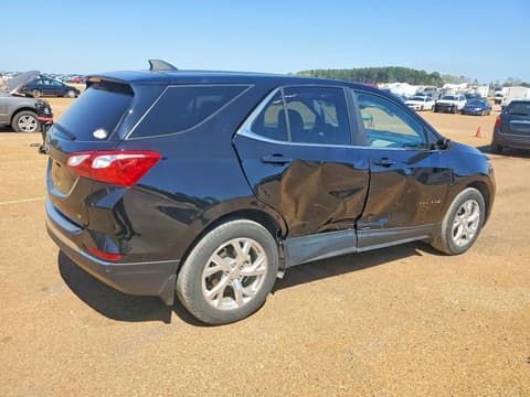 2021 Chevrolet Equinox, VIN 2GNAXKEV3M6131878. Photo 3 of 6 from Copart auction. OpenDataCar US salvage catalog.