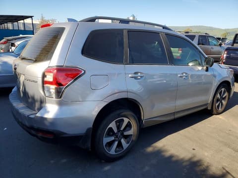 2017 Subaru Forester, VIN JF2SJABC4HH581567. Фото 3 з 6 з аукціону Copart. Каталог авто зі США OpenDataCar.