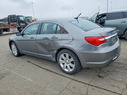 2011 Chrysler 200, VIN 1C3BC1FG9BN613061. Фото 2 з 6 з аукціону Copart. Каталог авто зі США OpenDataCar.