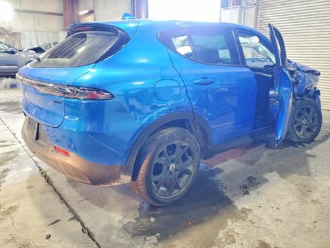 2023 Dodge Hornet, VIN ZACNDFANXP3A05578. Фото 3 из 6 с аукциона Copart. Каталог авто из США OpenDataCar.