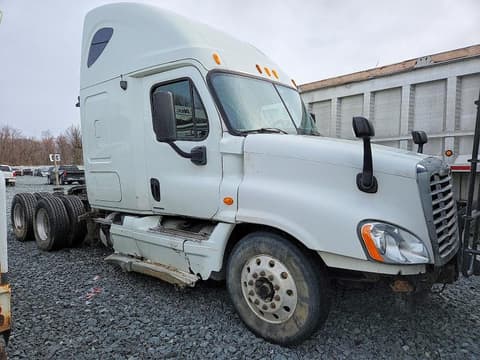 2009 Freightliner Cascadia 125, VIN 1FUJGLDR69LAC9709. Фото 1 з 6 з аукціону Copart. Каталог авто зі США OpenDataCar.