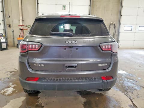 2018 Jeep Compass, VIN 3C4NJDBB6JT259055. Фото 6 з 6 з аукціону Copart. Каталог авто зі США OpenDataCar.