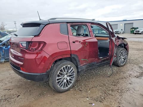 2022 Jeep Compass, VIN 3C4NJDCB2NT170703. Фото 3 з 6 з аукціону Copart. Каталог авто зі США OpenDataCar.