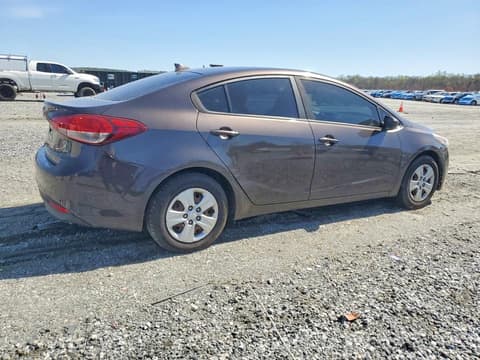 2017 Kia Forte, VIN 3KPFK4A71HE043191. Фото 3 з 6 з аукціону Copart. Каталог авто зі США OpenDataCar.
