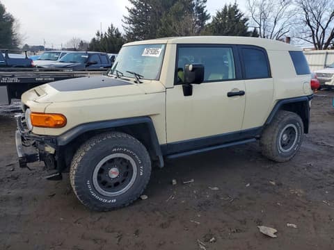 2010 Toyota FJ Cruiser, VIN JTEBU4BF8AK078162. Фото 1 з 6 з аукціону Copart. Каталог авто зі США OpenDataCar.